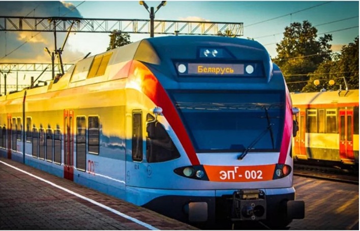 白俄明斯克公共交通工具如何乘坐？