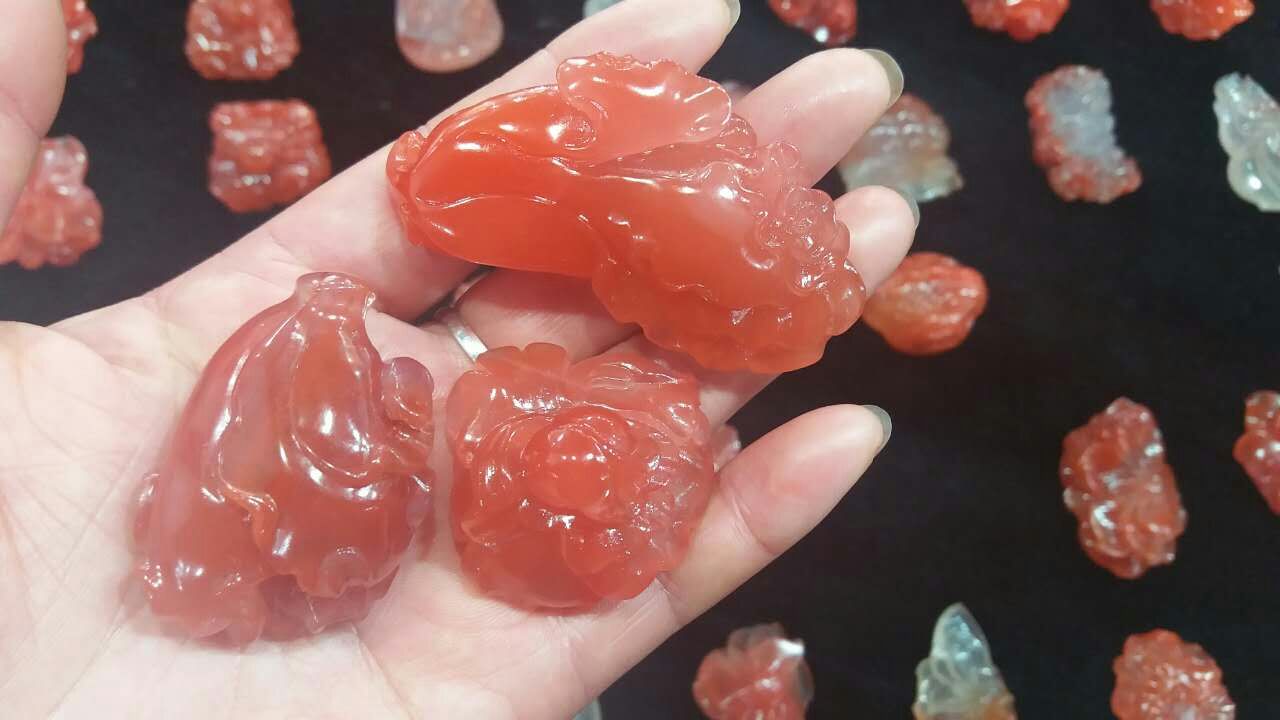 南红雕件
